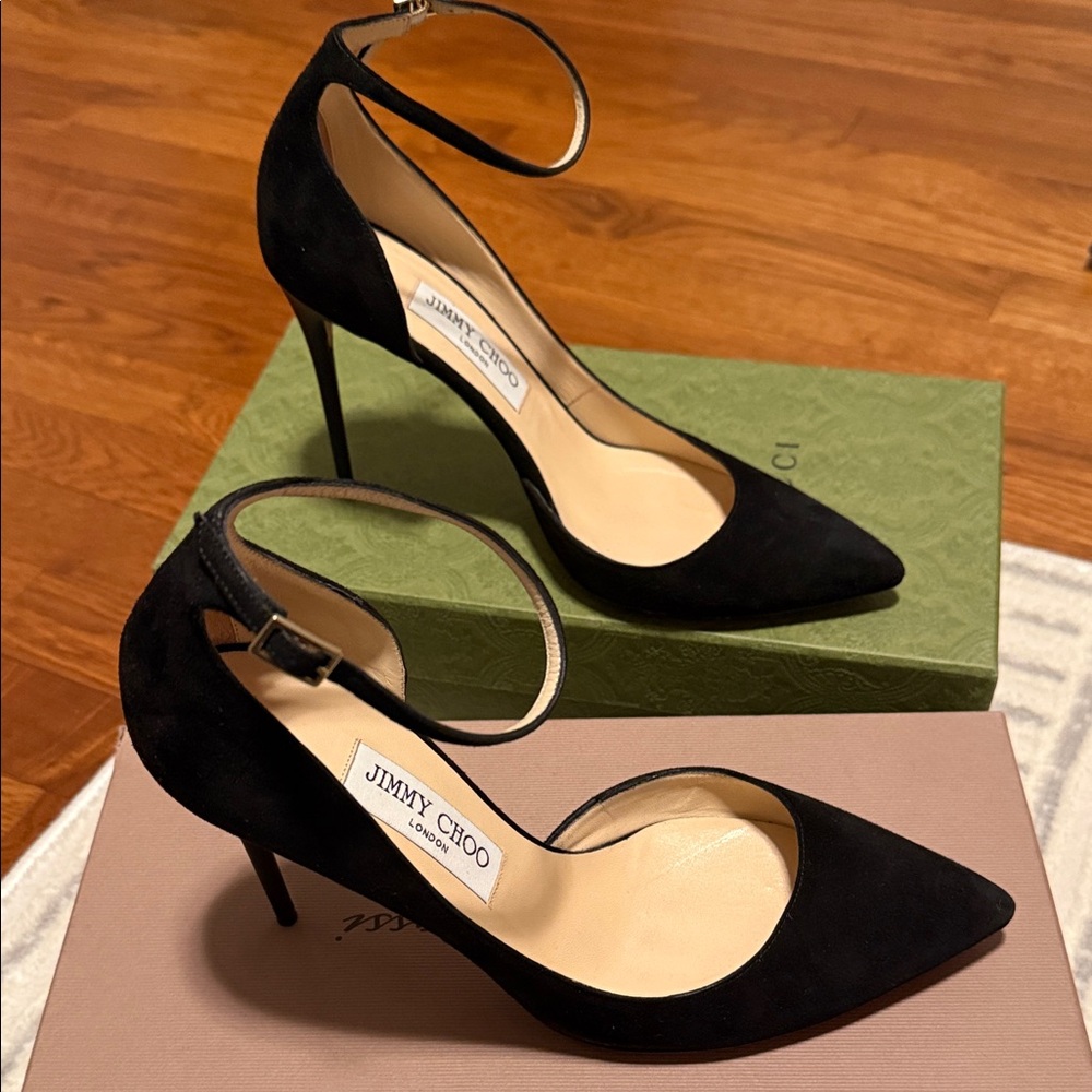 Jimmy Choo Black Suede Heels 39.5